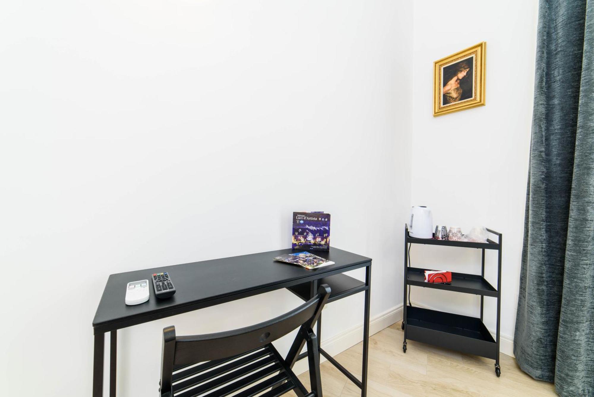 One&One Hotel Салерно Екстериор снимка