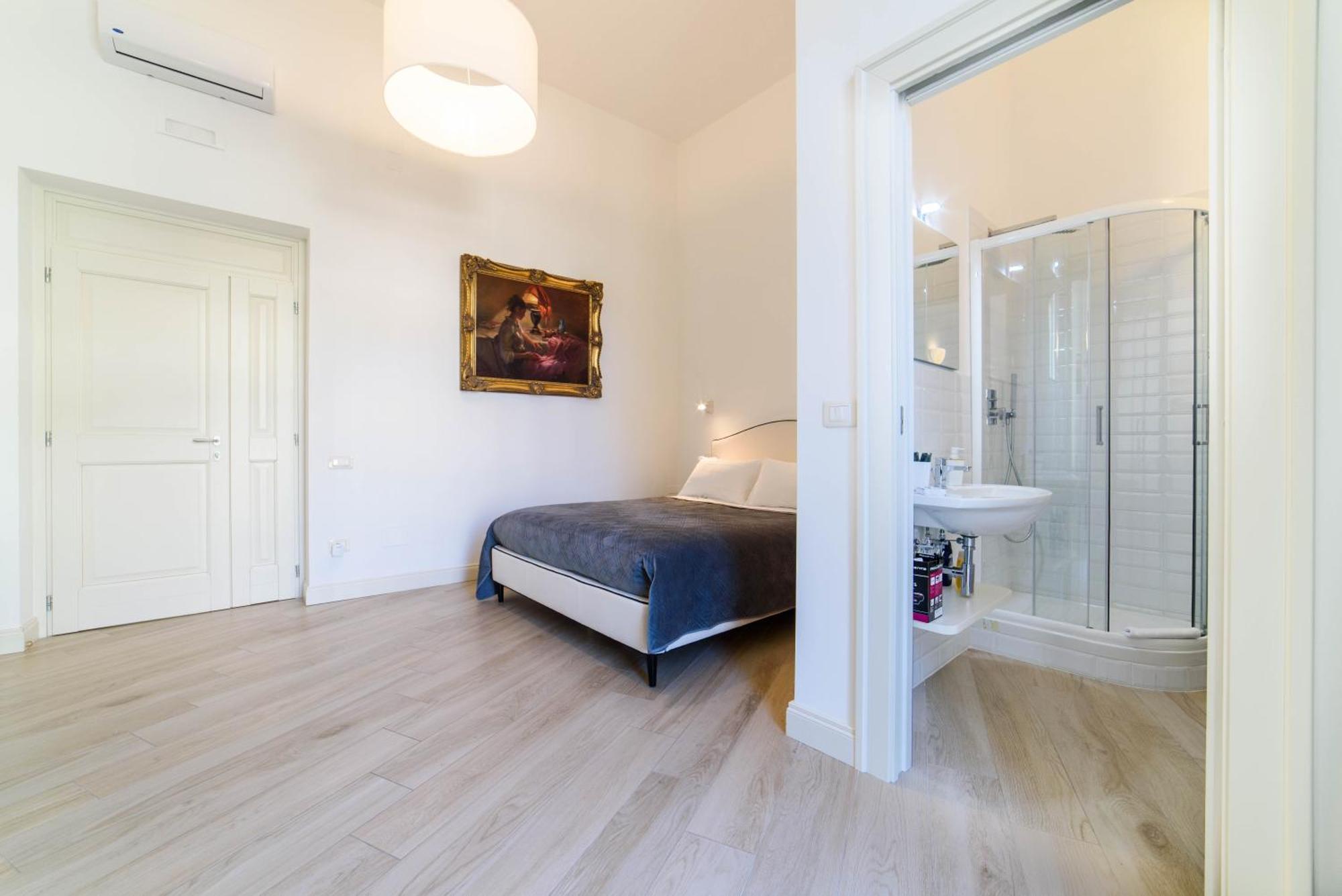 One&One Hotel Салерно Екстериор снимка