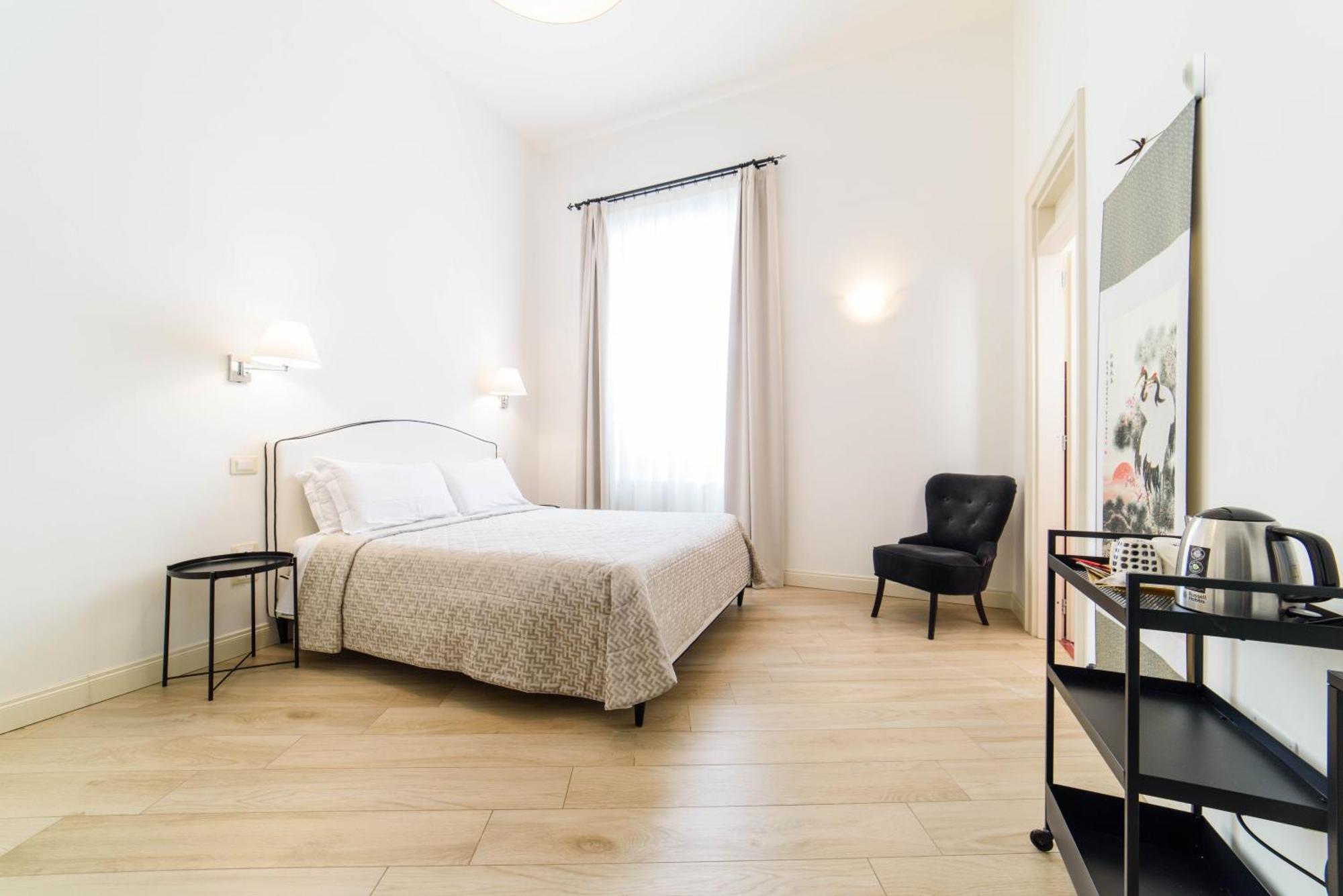 One&One Hotel Салерно Екстериор снимка